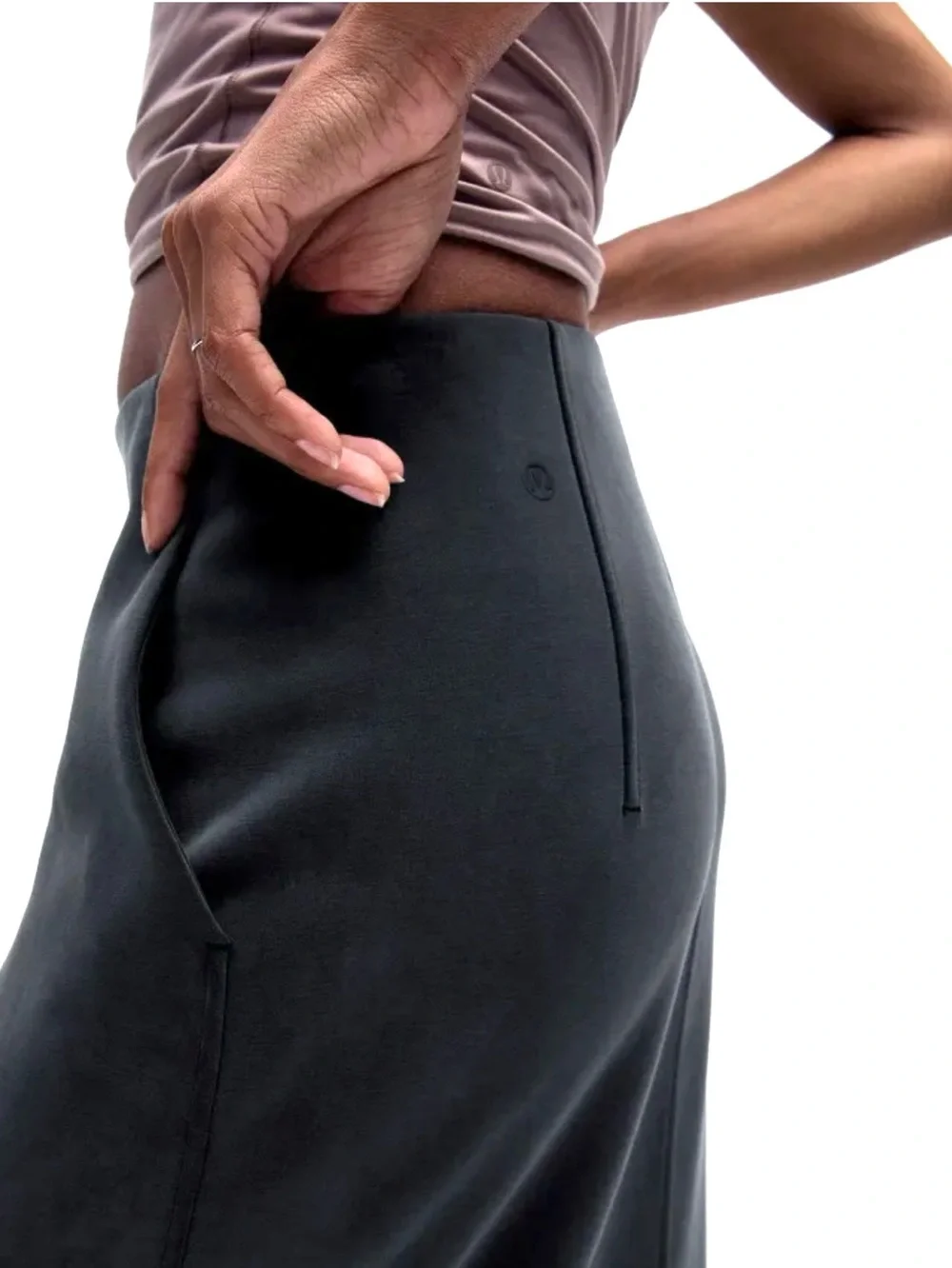LULULEMON, Softstreme High Rise Midi Skirt, Size 14